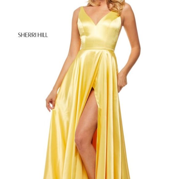 Sherri Hill Dresses & Skirts - Sherri Hill NEVER WORN - w/tags (size 2)